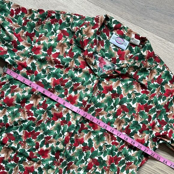 Conversation Pieces Top Women Small Christmas Holly Mistletoe Cotton Button Up - Picture 3 of 9